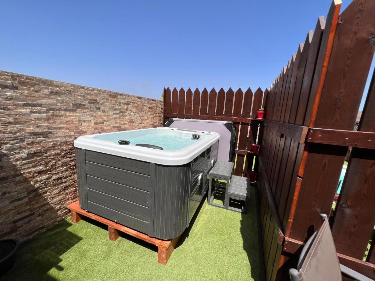 Estudio Agradable, Con Jacuzzi, Terraza Y Barbacoa, Totalmente Independiente Apartment Corralejo Exterior photo