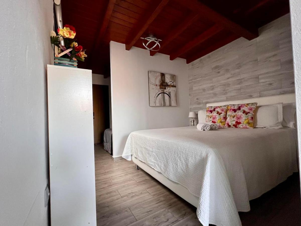 Estudio Agradable, Con Jacuzzi, Terraza Y Barbacoa, Totalmente Independiente Apartment Corralejo Exterior photo